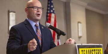 Teamsters Chief Slams AI Bill Limiting State Regulation